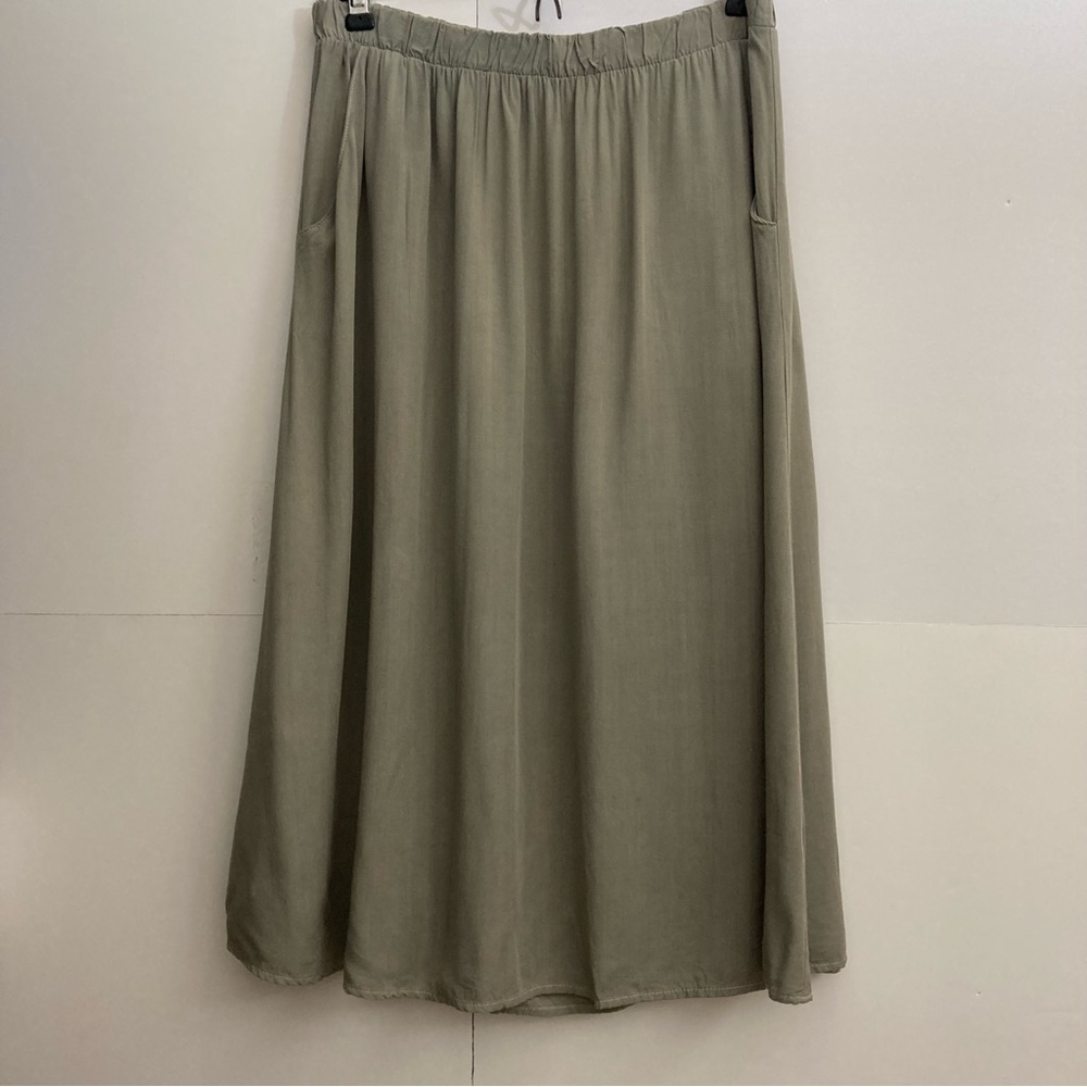 Light green flowy SPLENDID knee length skirt size Small soft drape cotton chic